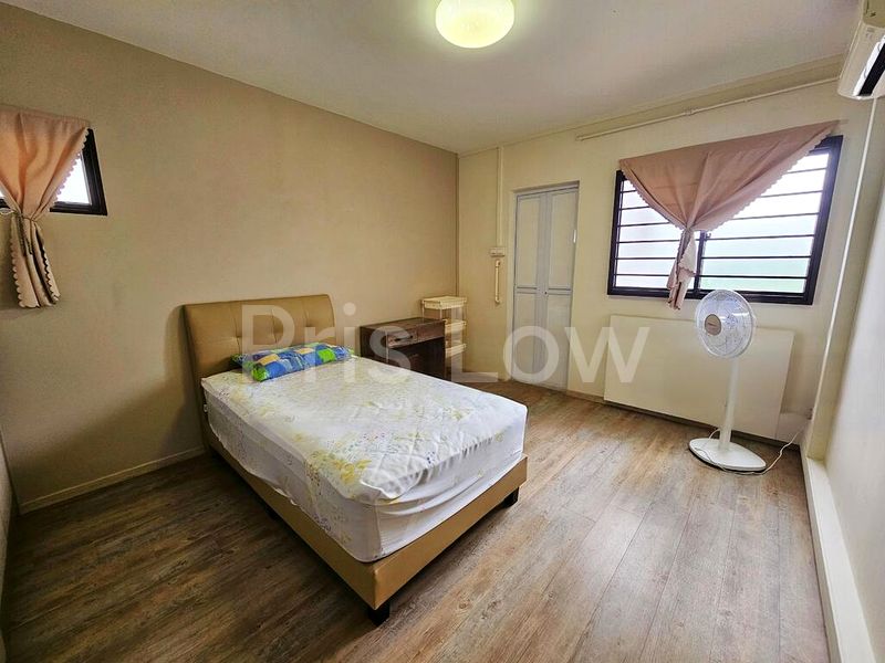 4 Room (4A) HDB for Rent in  129 Bukit Batok West Avenue 6 - Image 4